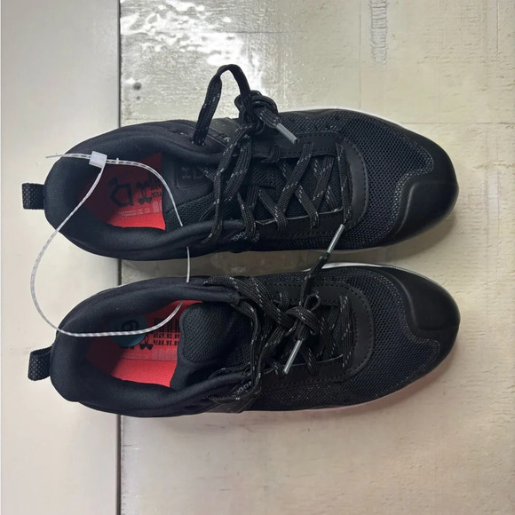 Under Armour Women’s Glyde MT Softball Cleats Metal Size 6 Black New Spikes - Picture 5 of 6